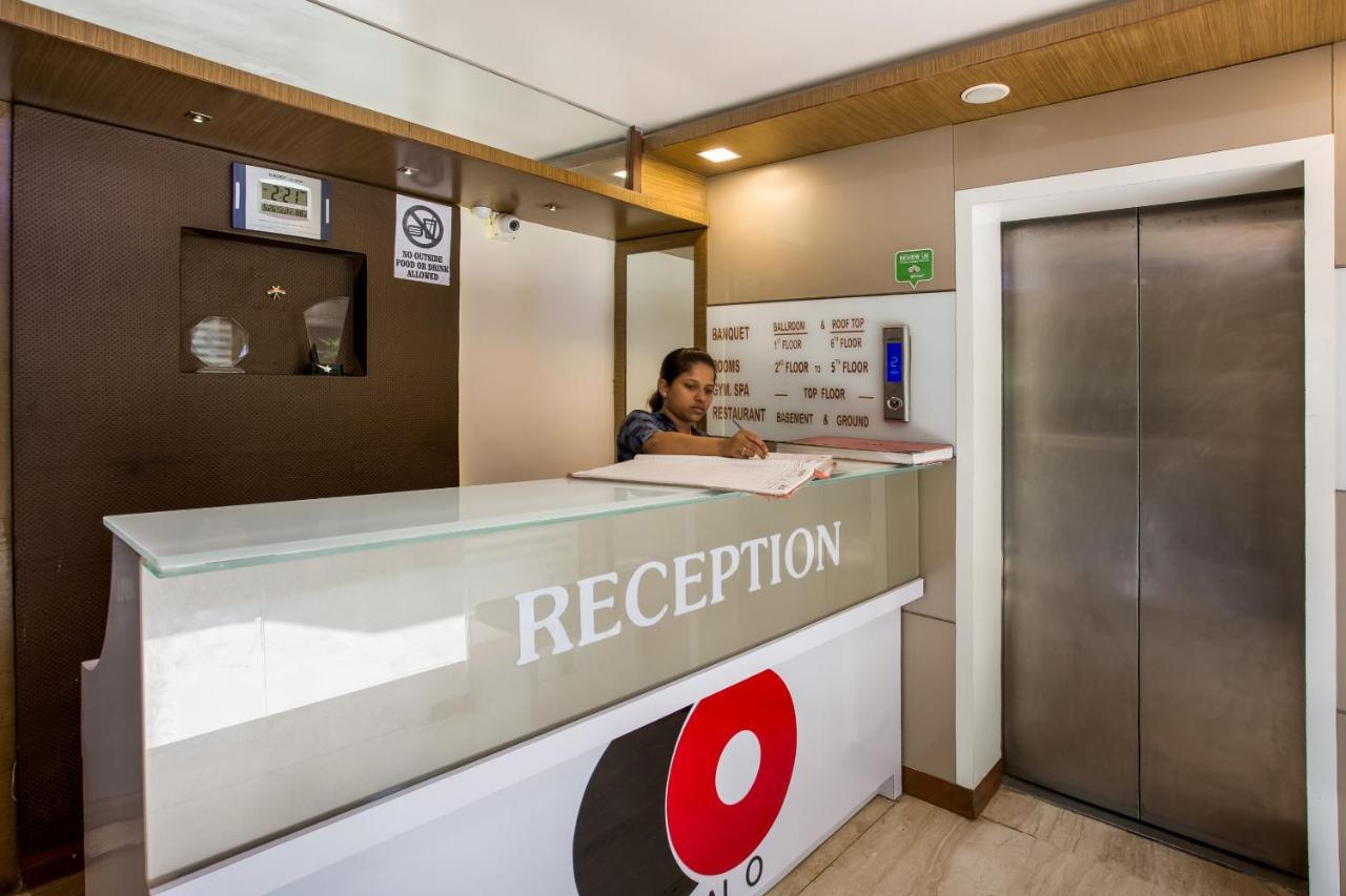 Capital O 35557 Hotel Aura Mumbai Bagian luar foto
